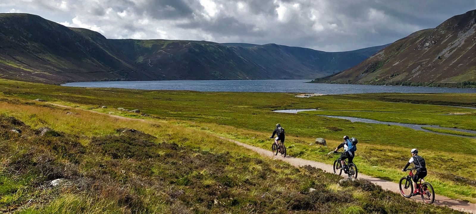 E-Bike Hire with Redspokes Adventure Tours