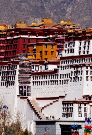 Lhasa to Kathmandu Cycling Holiday 10