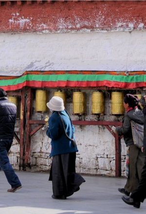 Lhasa to Kathmandu Cycling Holiday 8