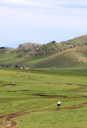 Mongolia Gobi Cycling Holiday 9