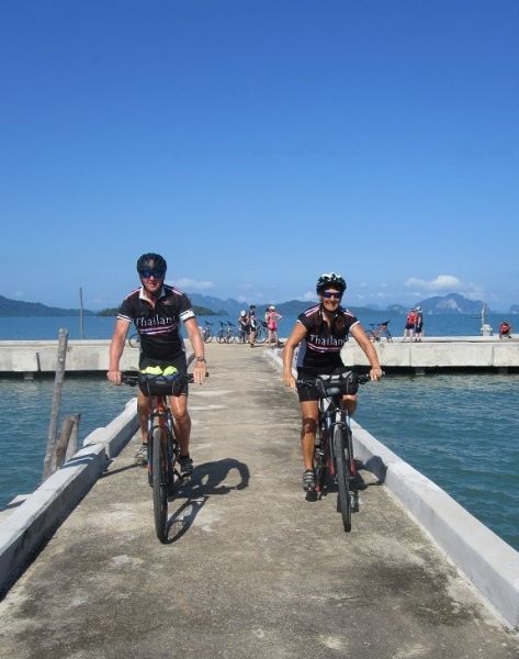 4 star review from Michael & Christine Lawton, Rhyl, Wales, UK