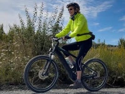 5 star review from Julie Kitlowski, Sheffield, UK
